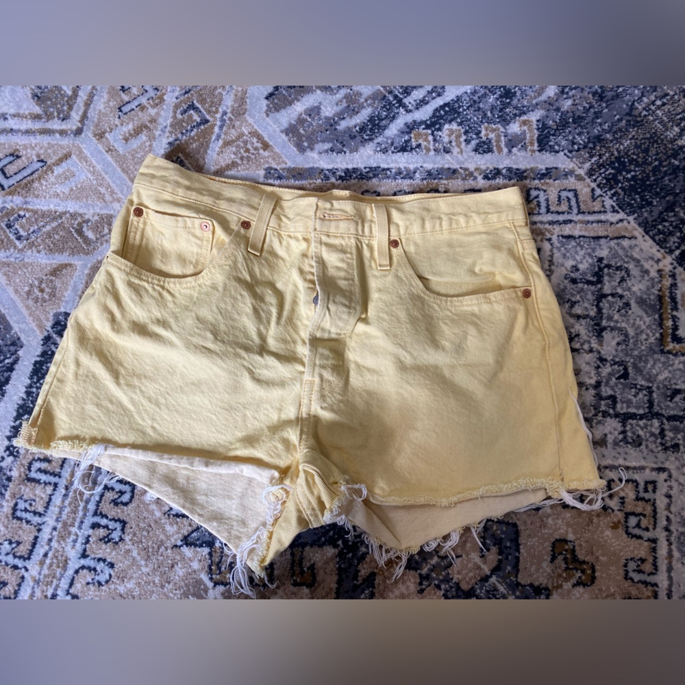 Levi’s 501 vintage yellow Jean shorts